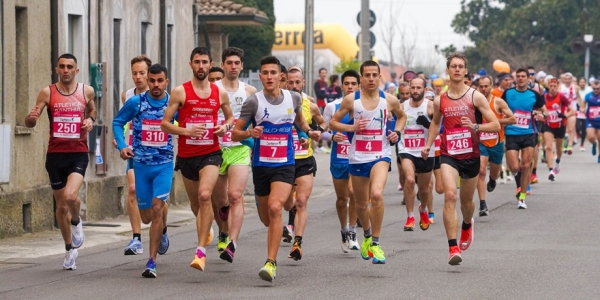 un passaggio della mezza maratona, edizione 2023