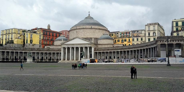 Napoli - Piazza Plebiscito
