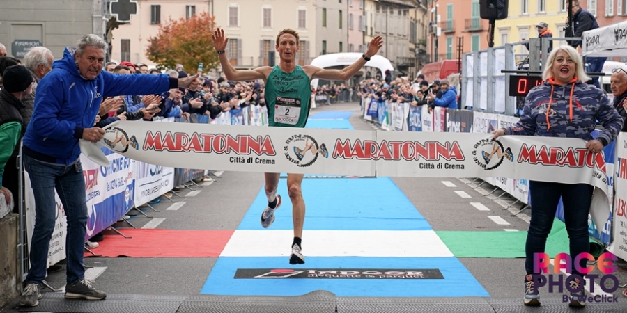 Il vittorioso arrivo nella mezza maratona per Luca Magri