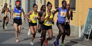 Addisalem, pettorale numero 3, in gara alla mezza maratona del Naviglio 2018