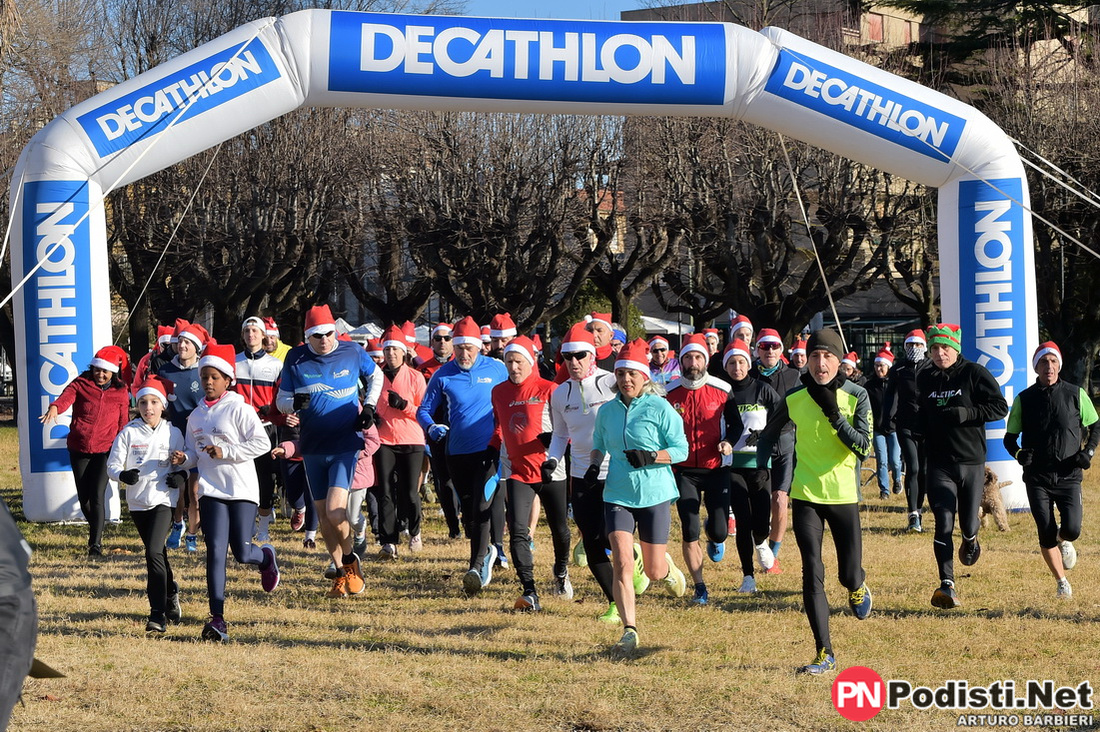 21 .12.2024 Angera Lungo Lago (VA) – 1^Babbo Run Foto di Arturo Barbieri